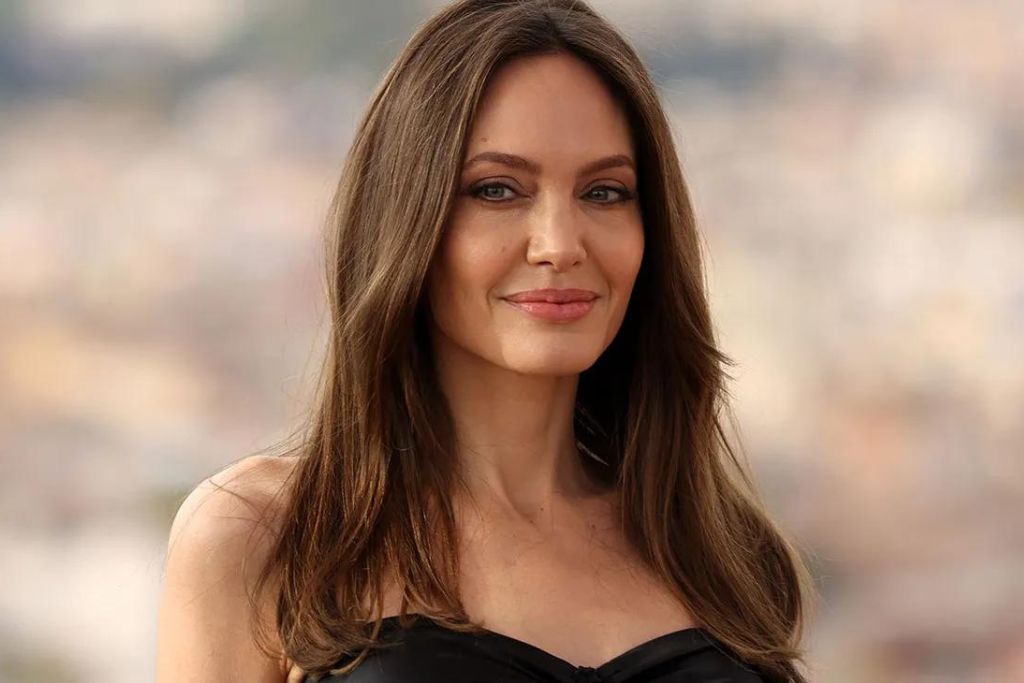 Angelina Jolie - Partage D'Experience